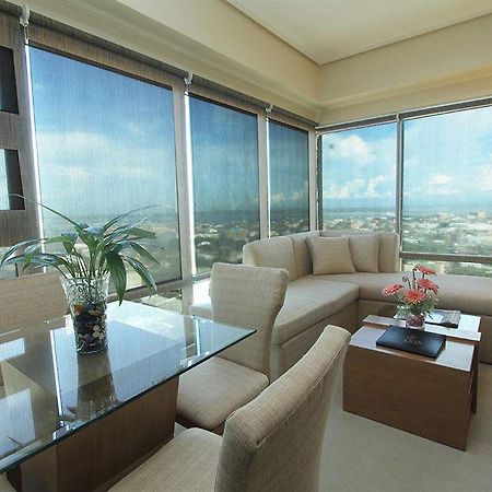 City Suites Ramos Tower Cebú Exterior foto