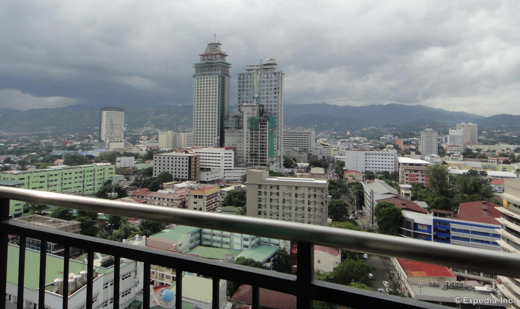 City Suites Ramos Tower Cebú Exterior foto